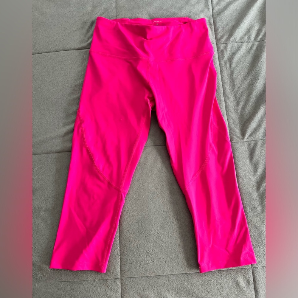 2 pack of medium workout bottoms for women!
